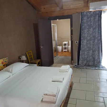 La Casa Di Paglia Guest house